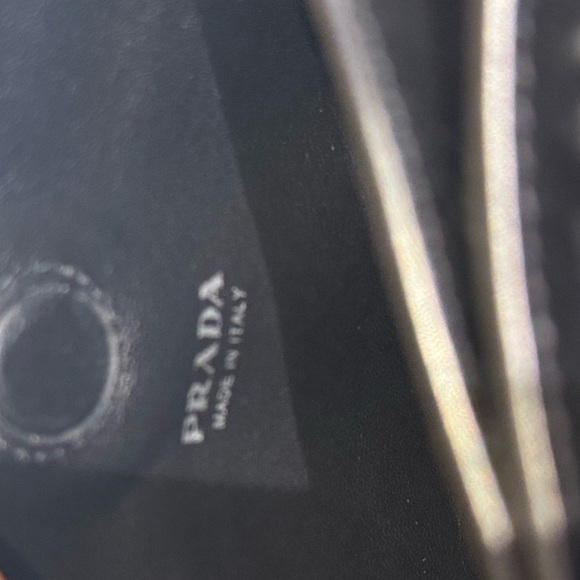 Prada Double Pocket Leather bag, top handle and cross body strap - Picture 6 of 6